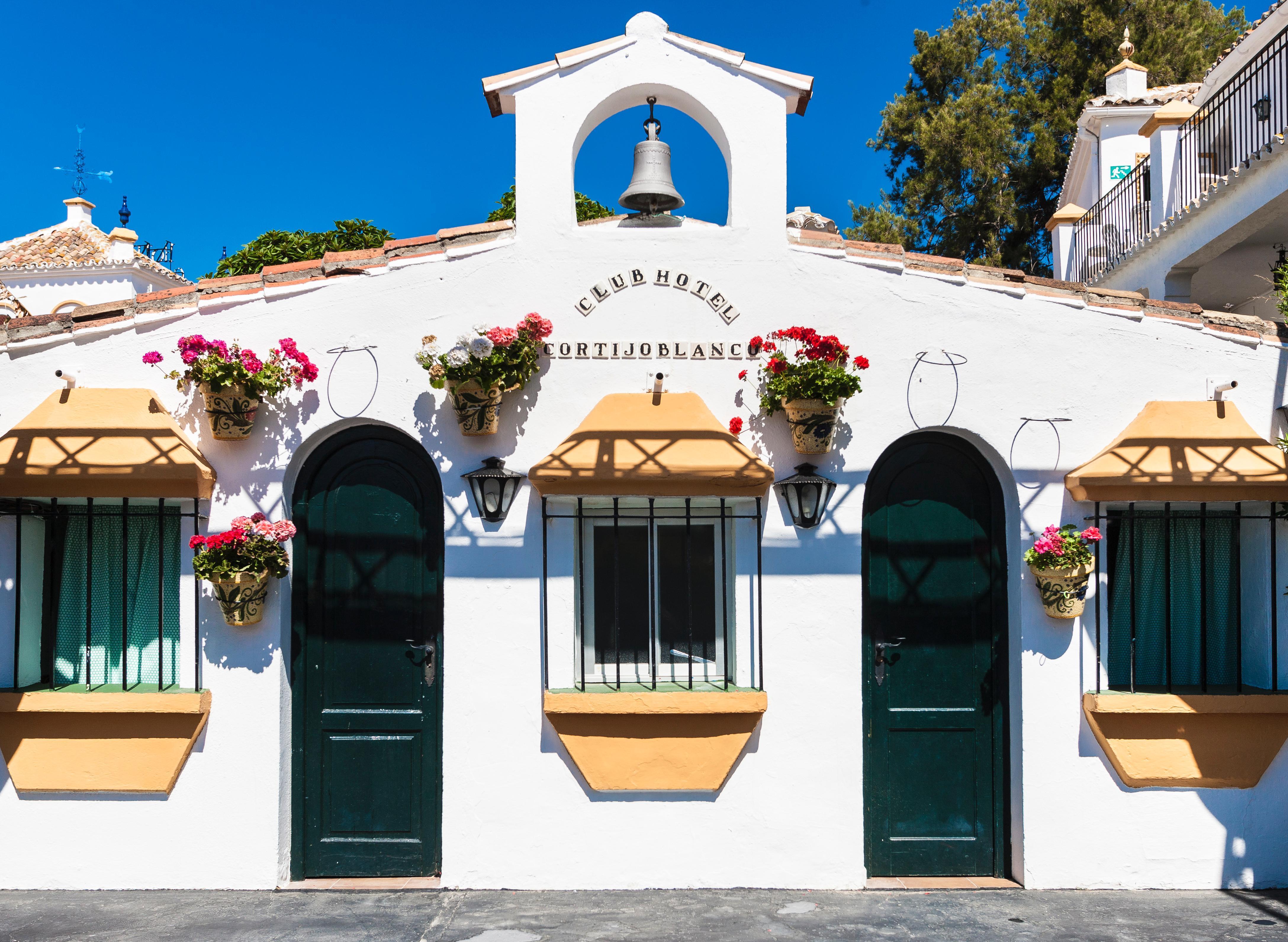 Globales Cortijo Blanco Hotel Marbella Exterior foto
