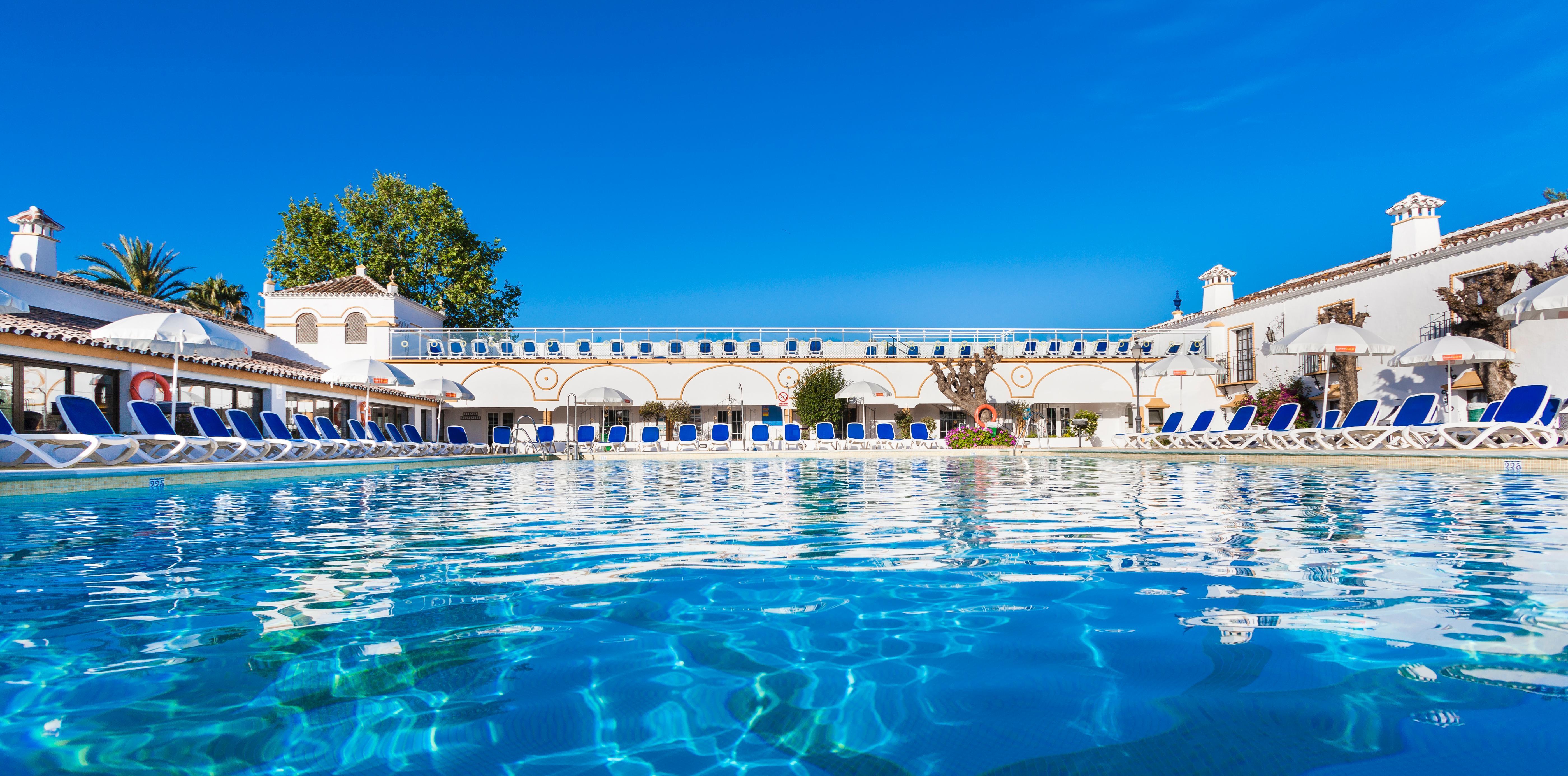 Globales Cortijo Blanco Hotel Marbella Exterior foto