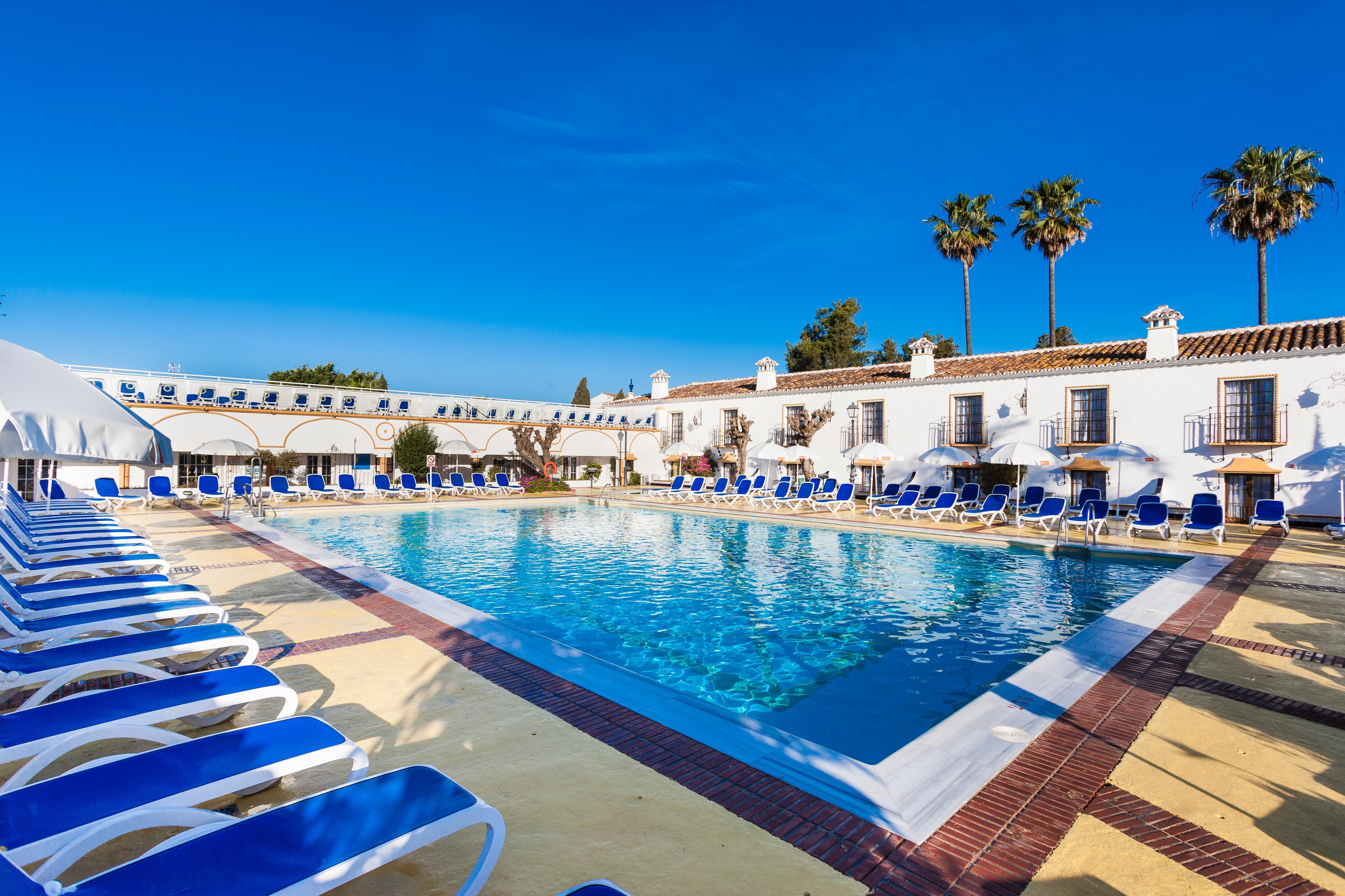Globales Cortijo Blanco Hotel Marbella Exterior foto