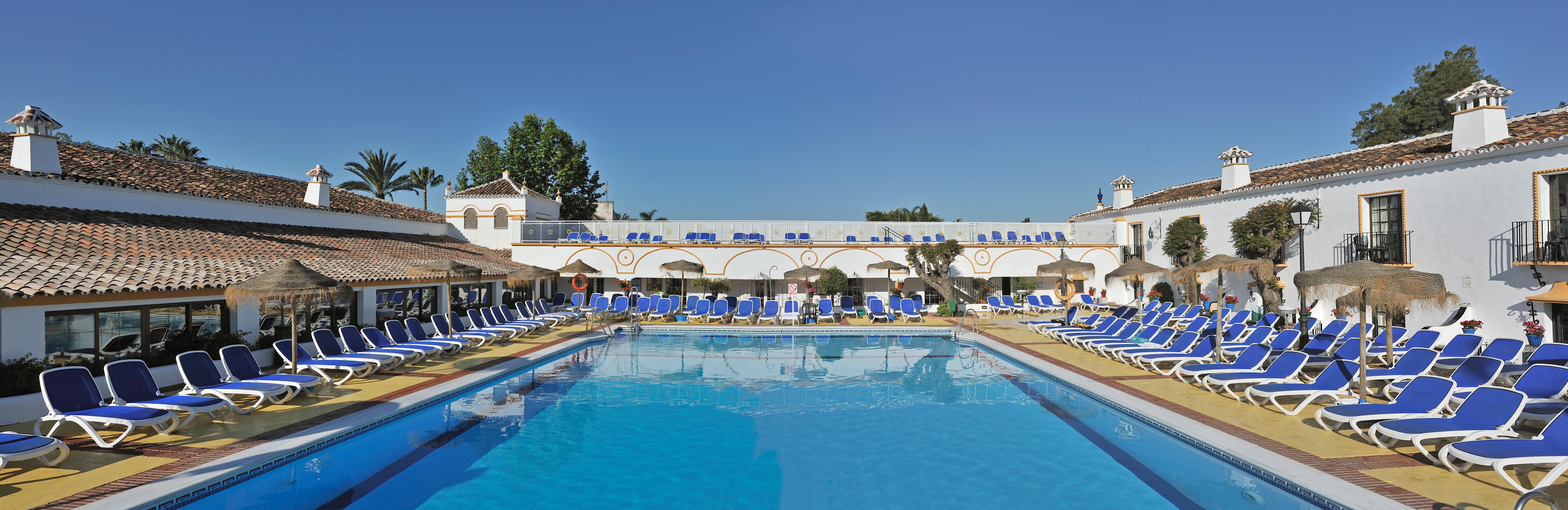 Globales Cortijo Blanco Hotel Marbella Exterior foto