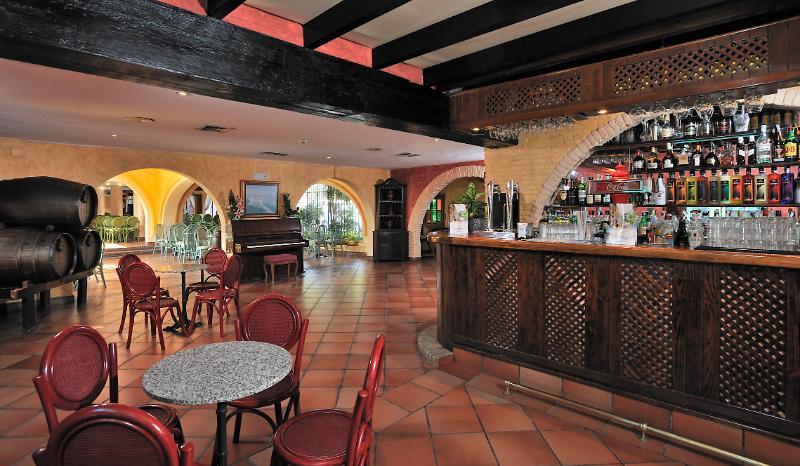 Globales Cortijo Blanco Hotel Marbella Exterior foto